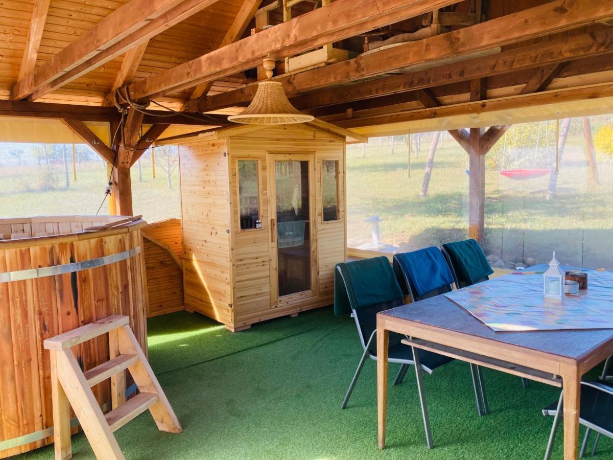 Hotel Edenkert Vendeghazak Pécsvárad Exteriér fotografie