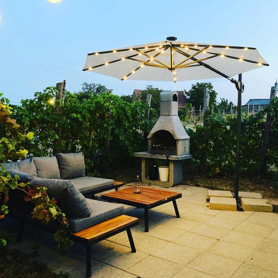 Hotel Edenkert Vendeghazak Pécsvárad Exteriér fotografie